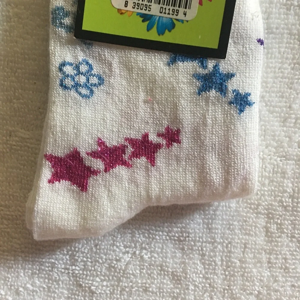 NWT Mudd star and flower socks